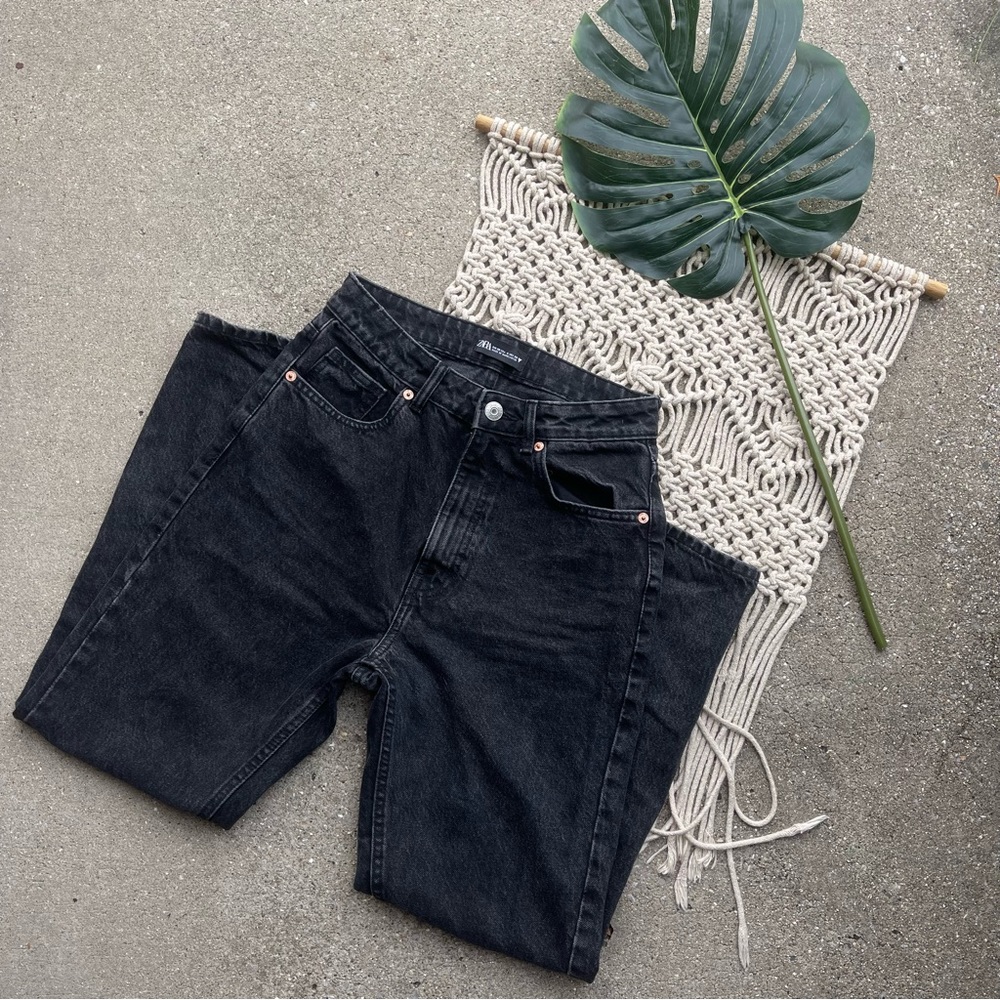 Zara High Rise Washed Black Jeans Size 4